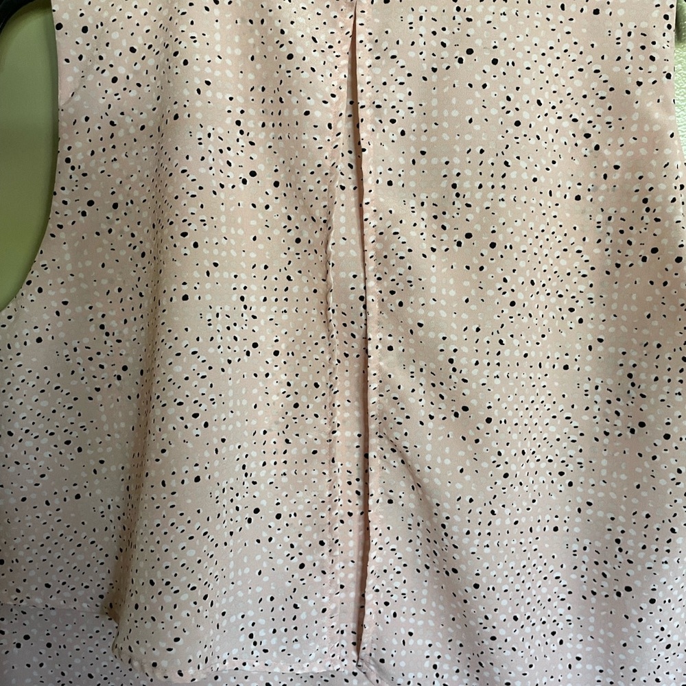Top - Picture 2 of 5